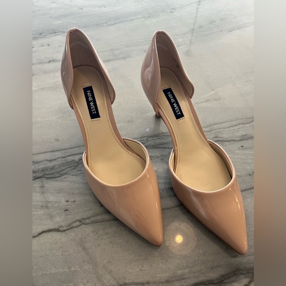 Nine West Pointy Toe Pumps, Natural Color, size 5.5, fit like size 6, NEVER worn - Picture 3 of 7